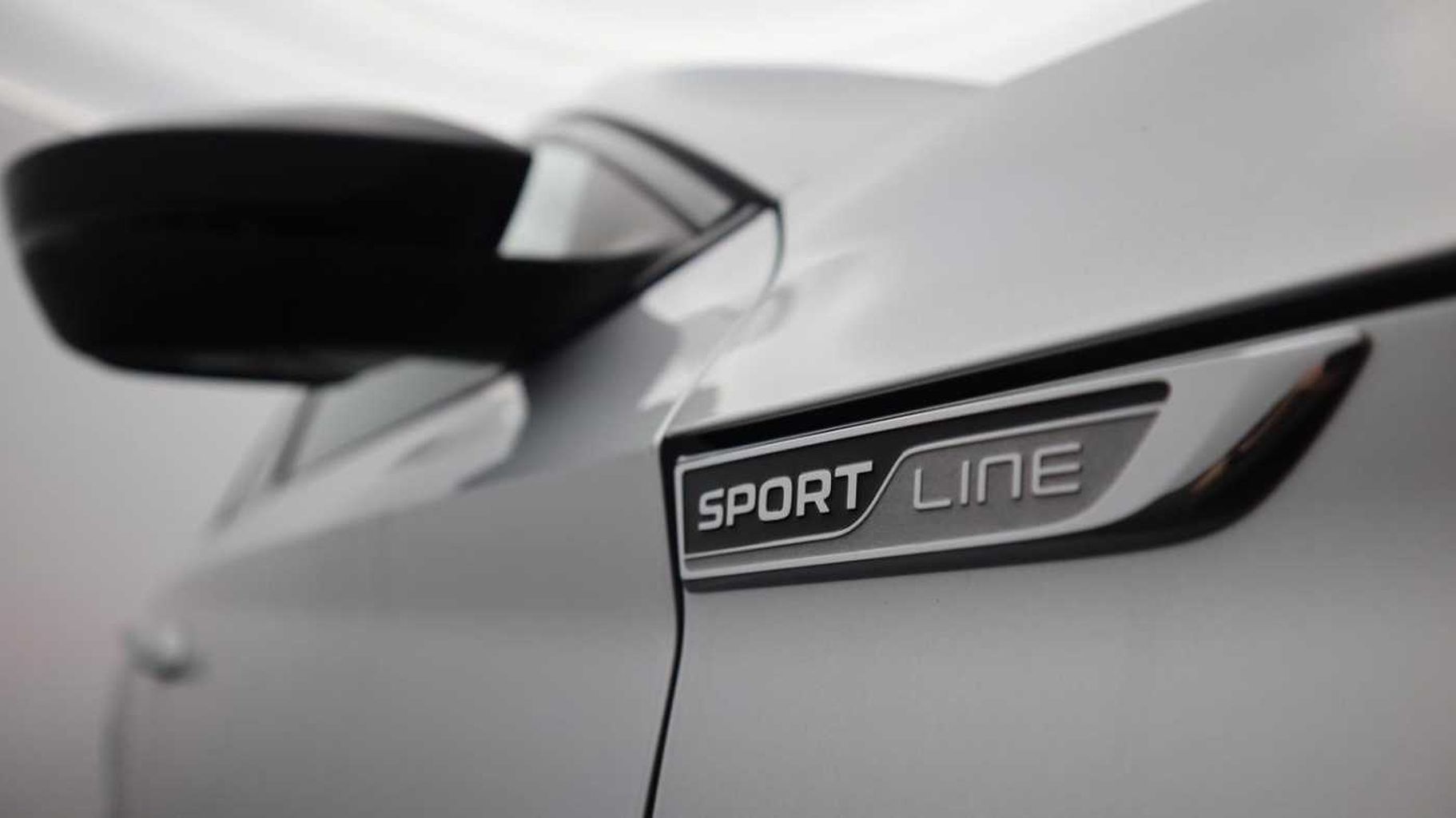 SKODA Superb 1.5 TSI (150ps) SportLine ACT DSG Hatchback