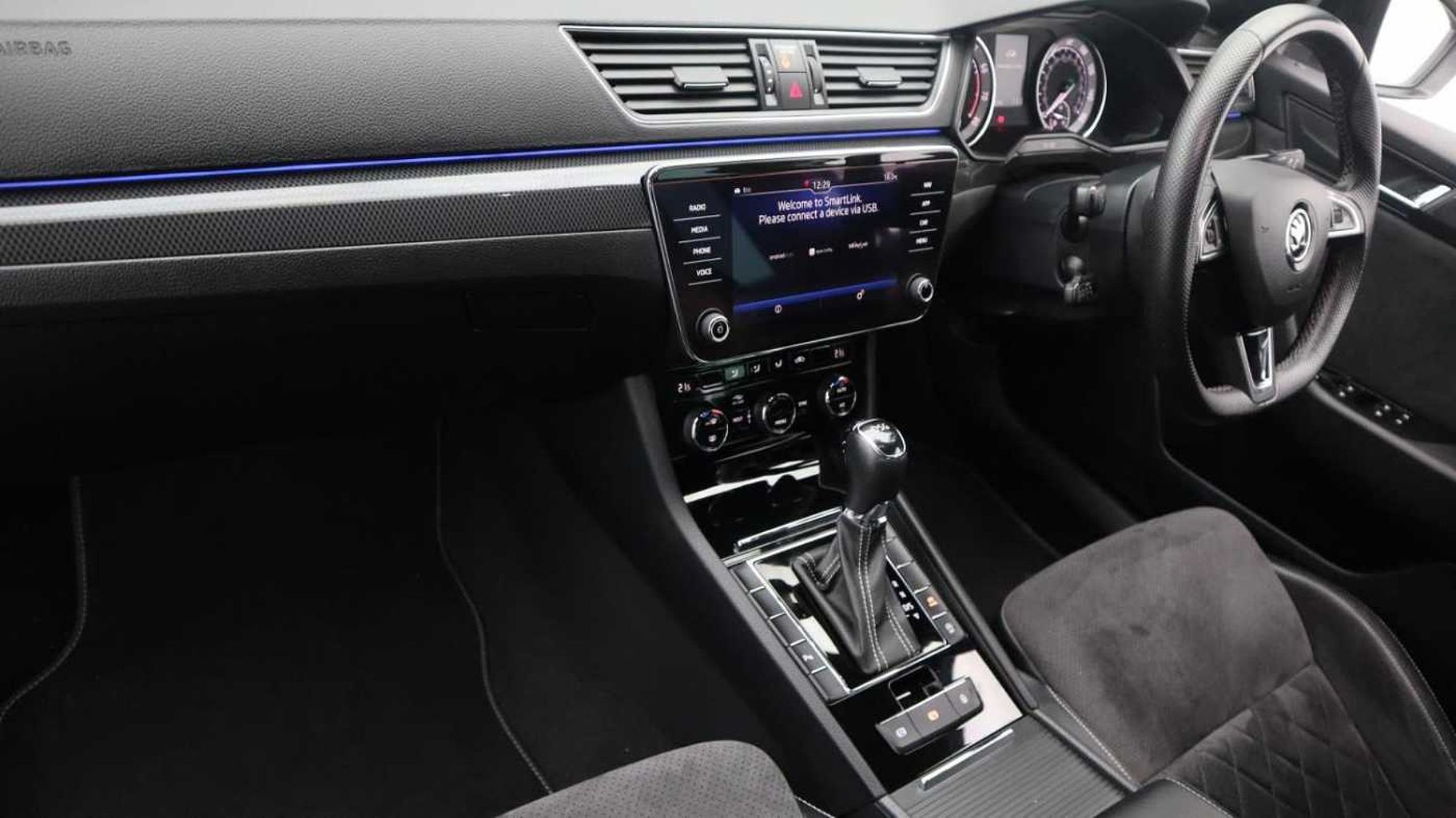 SKODA Superb 1.5 TSI (150ps) SportLine ACT DSG Hatchback