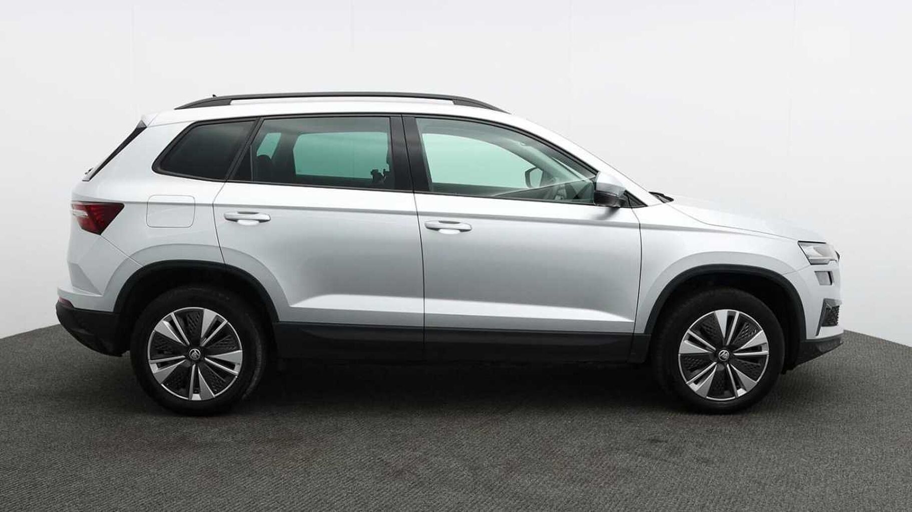 SKODA Karoq 2.0 TDI SE Drive SUV 5dr Diesel DSG Euro 6 (s/s) (116 ps)