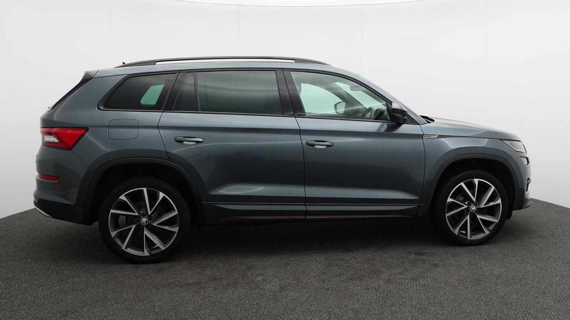 SKODA Kodiaq 2.0 TDI S/Line 5dr Diesel DSG 4WD Euro 6  (7 Seat) 150