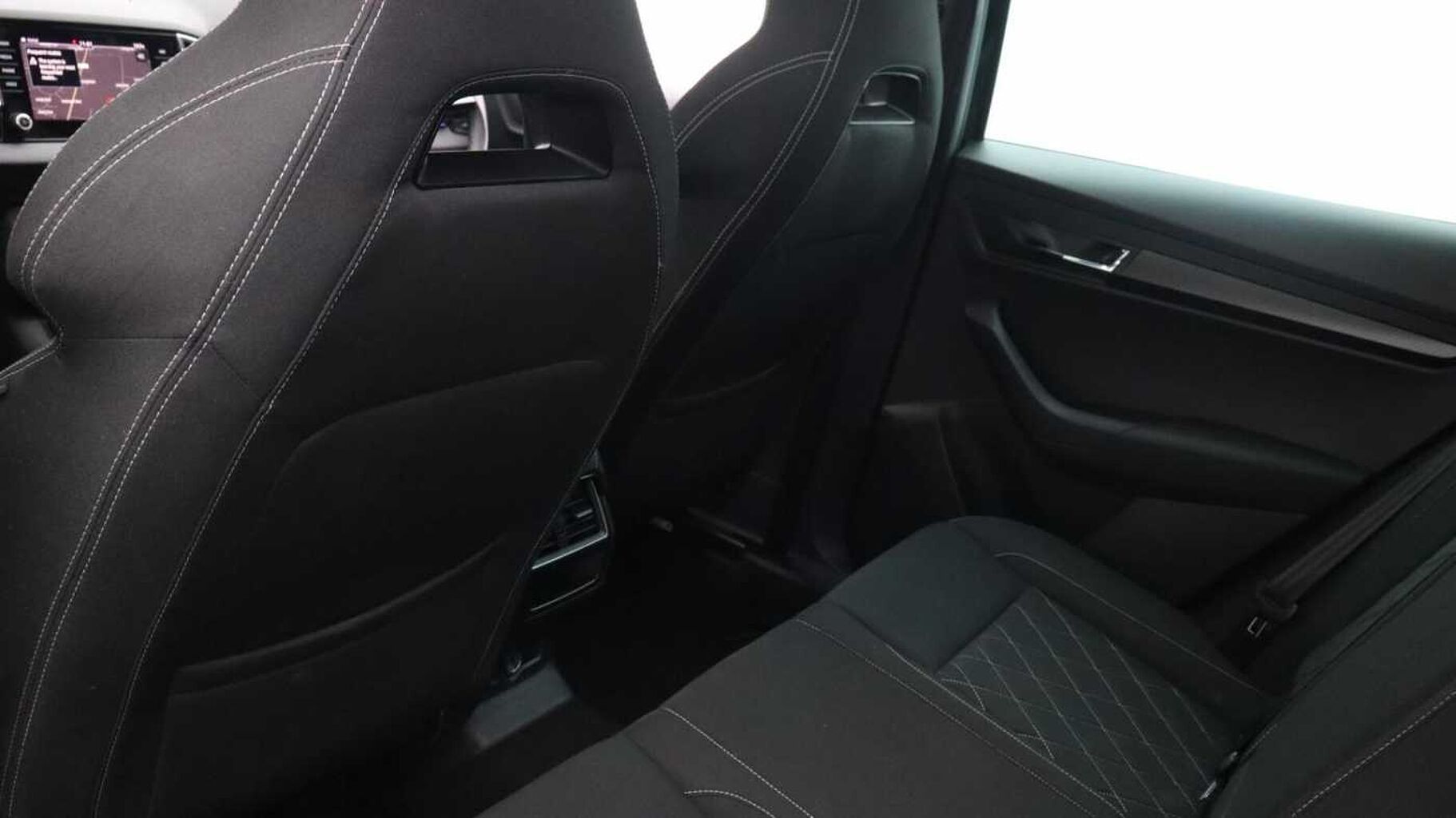 SKODA Karoq 1.5 TSI ACT SportLine SUV 5dr Petrol DSG Euro 6 (s/s) (150 ps)