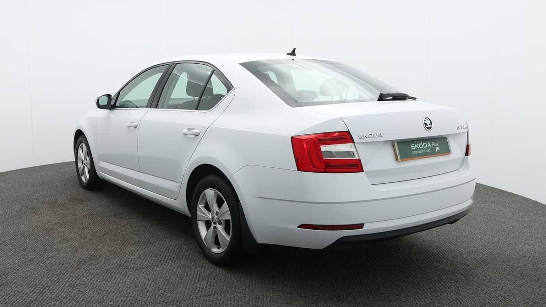 SKODA Octavia 1.6 TDI SE Technology Hatchback 5dr Diesel Manual Euro 6 (s/s) (110ps ps)