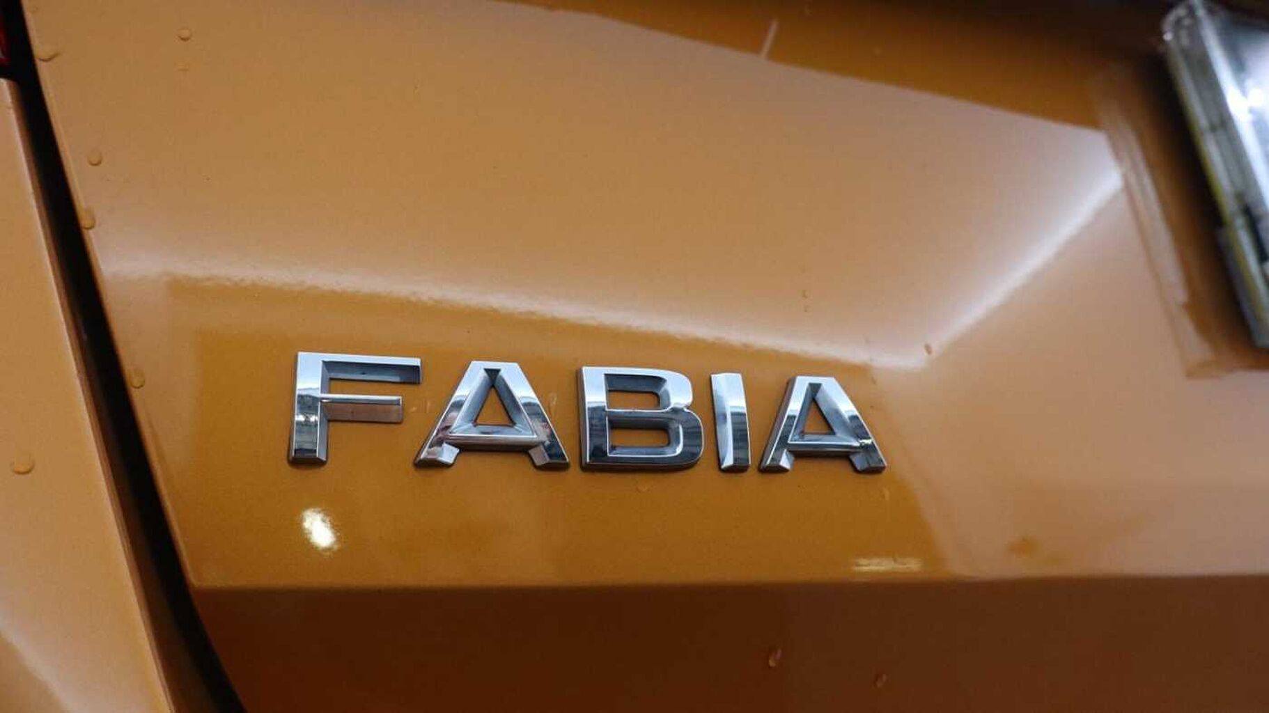 SKODA Fabia 1.0 TSI SE L Hatchback 5dr Petrol Manual Euro 6 (s/s) (110 ps)