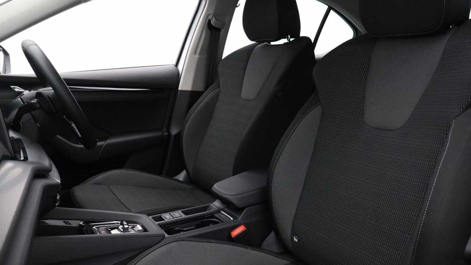 SKODA Octavia 1.4 TSI iV 13kWh SE Technology Hatchback 5dr Petrol Plug-in Hybrid DSG Euro 6 (s