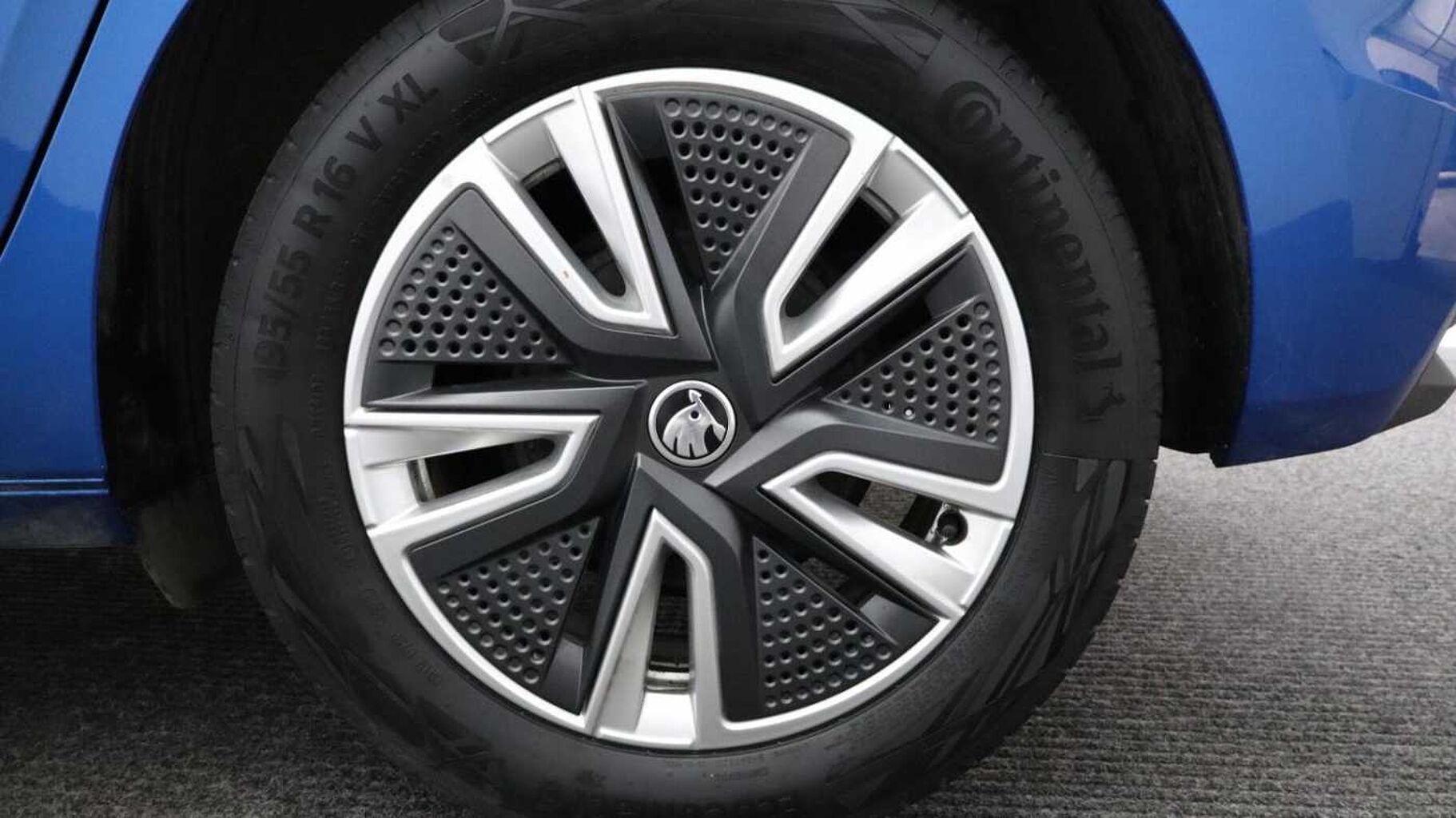 SKODA Fabia 1.0 TSI SE L Hatchback 5dr Petrol Manual Euro 6 (s/s) (110 ps)